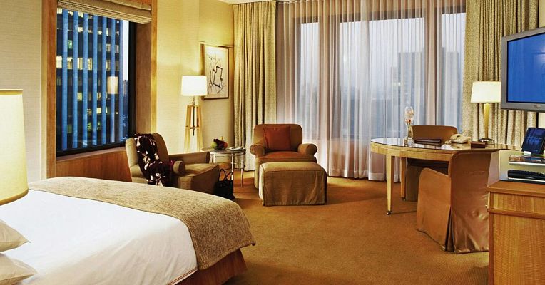 Four Seasons Hotel New York